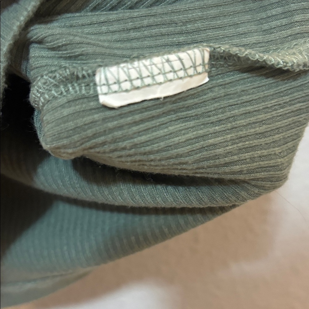 SHEIN Olive Ribbed Tank Top - Picture 4 of 5